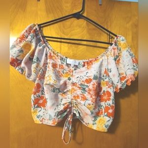 Love & Piece Floral crop top